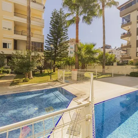 Flat W Pool Garden And Balcony 7 Min To Beach Apartman Antalya