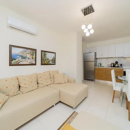 Flat W Pool Garden And Balcony 7 Min To Beach * أنطاليا