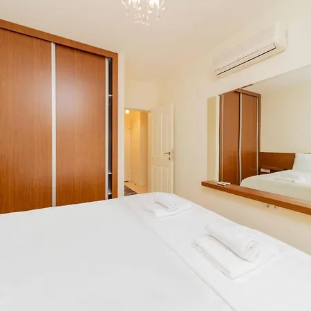 Flat W Pool Garden And Balcony 7 Min To Beach * أنطاليا