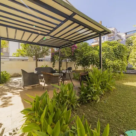Flat W Pool Garden And Balcony 7 Min To Beach